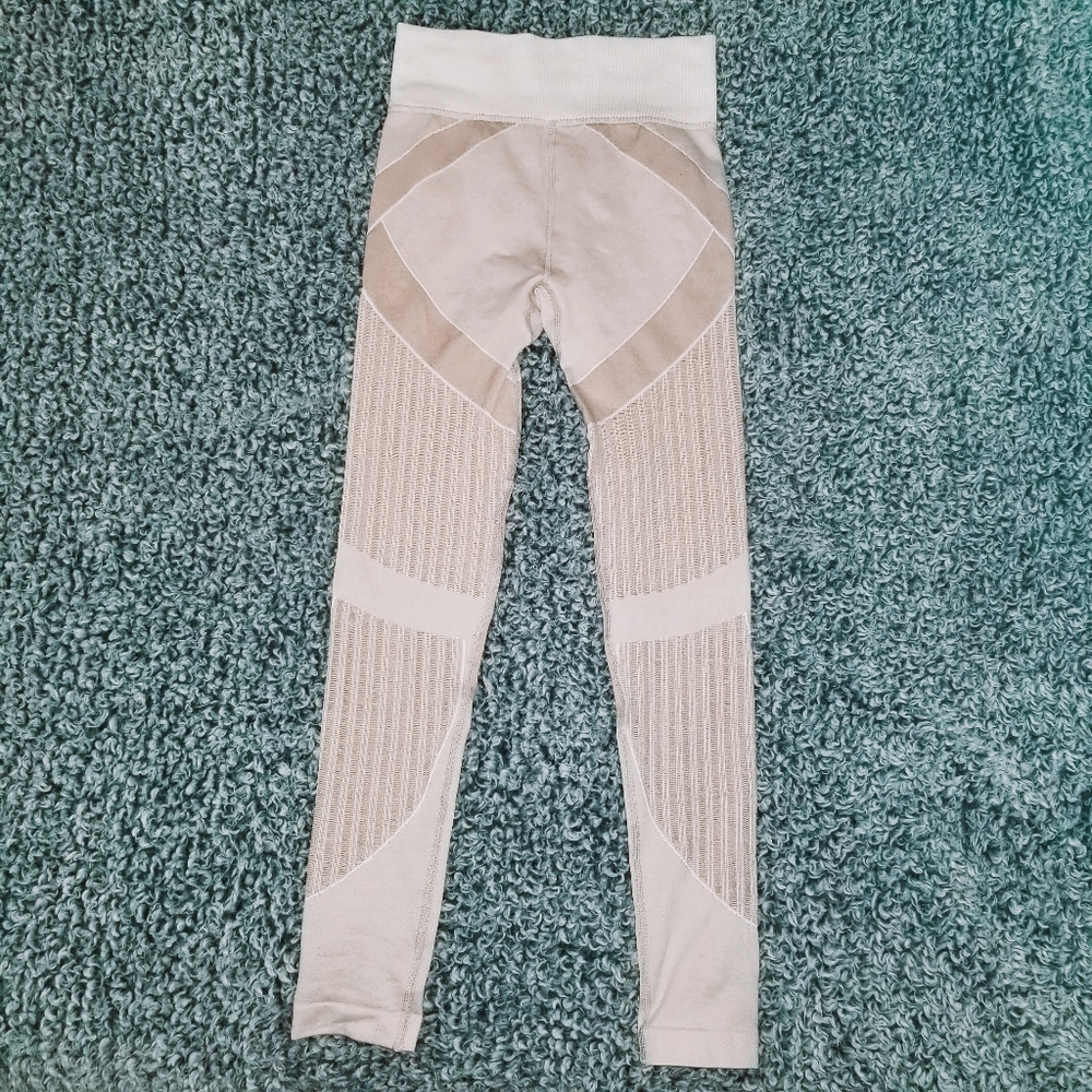 Amelia Activewear leggings